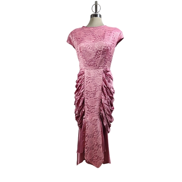 VINTAGE BEAUTIFUL pink prom dress ruffled with lace - Picture 3 of 7